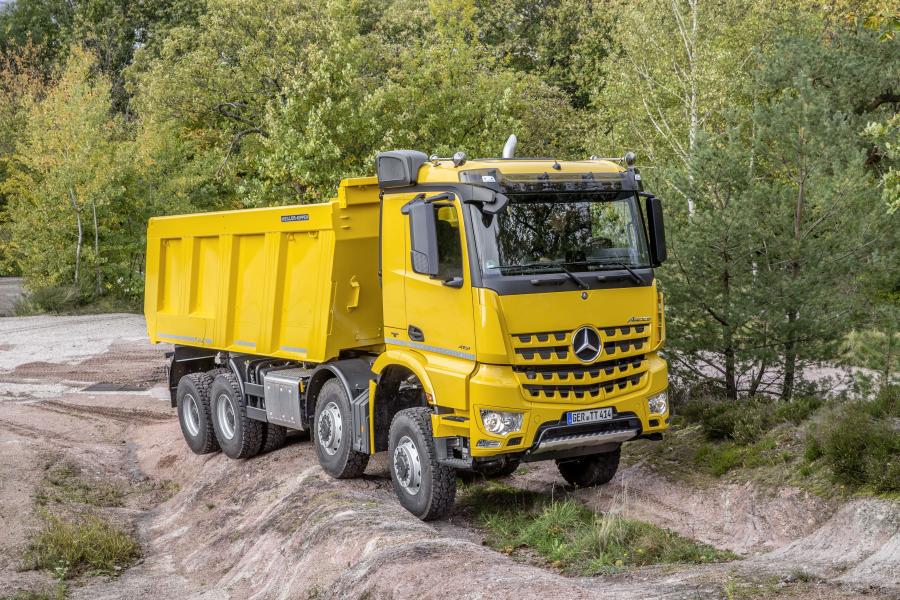  Mercedes-Benz Arocs 4151 K 8x8/4 Meiller Hinterkipper 2017 года  (фото 19 из 19)